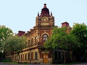Государственное Бюджетное учреждение культуры Иркутская областная государственная универсальная научная библиотека им. И.И. Молчанова-Сибирского. Бывшее здание библиотеки на ул. Халтурина