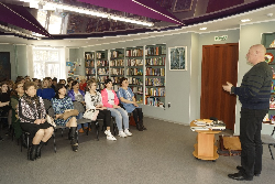«Песни менестреля»: презентация поэтического сборника Андрея Мирошникова